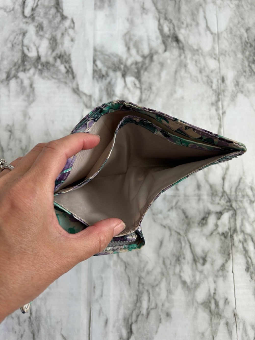 Kipling | Floral tri-fold Wallet zippers compartments card holders - Picture 8 of 10